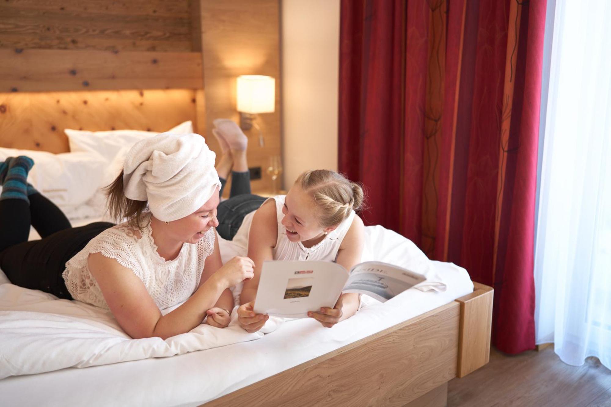 Pension Vier Jahreszeiten Saalbach-Hinterglemm Esterno foto