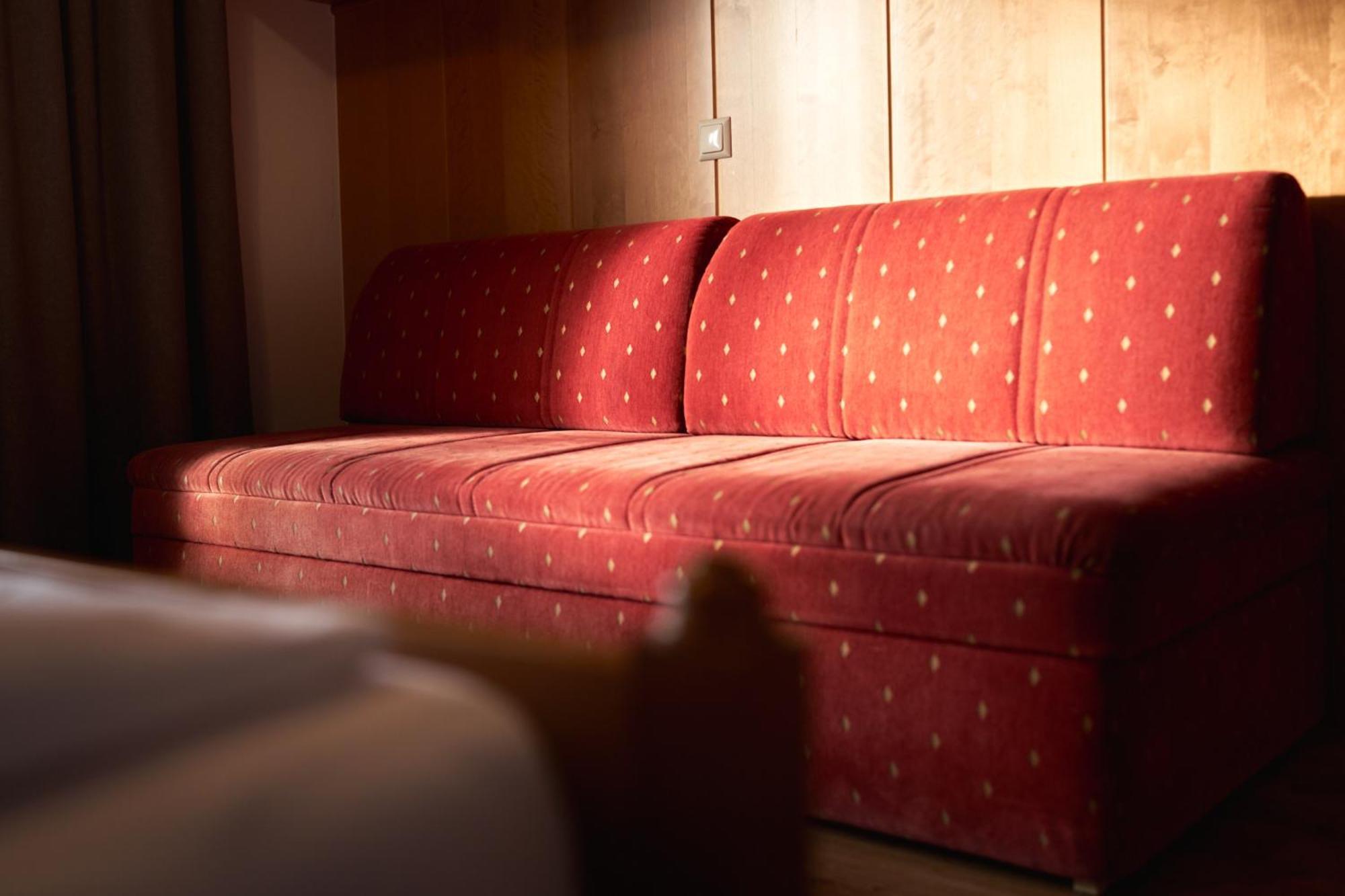 Pension Vier Jahreszeiten Saalbach-Hinterglemm Esterno foto